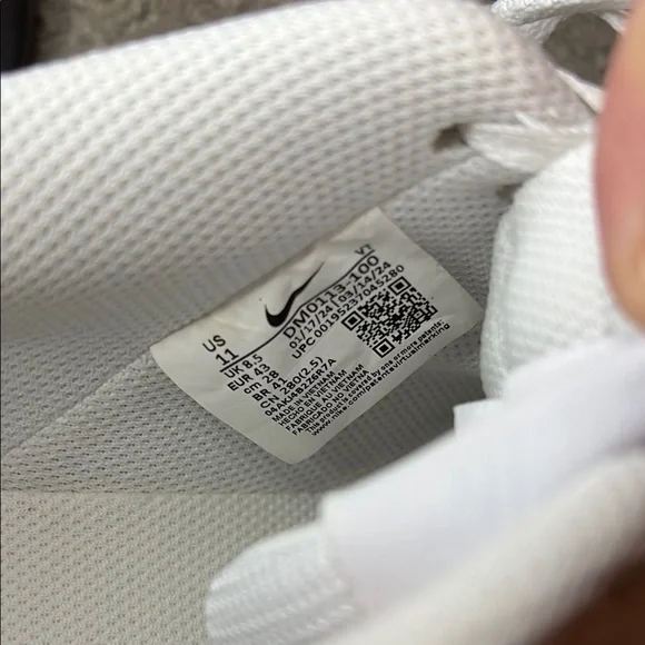 NWOT White Nike Women's Court Vision Alta Low Sneakers Size 11 - Picture 6 of 6